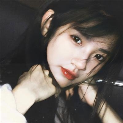 穿着鞋子的贝壳马塞尔